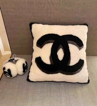 Load image into Gallery viewer, COCO SHEARLING THROW PILLOW
