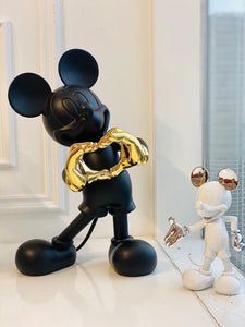 MICKEY MOUSE WITH LOVE FIGURE
