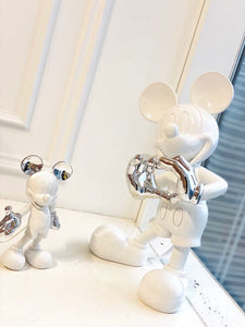 MICKEY MOUSE WITH LOVE FIGURE