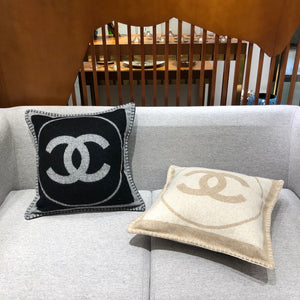 COCO WOOL THROW PILLOW