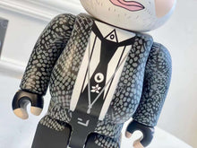 Load image into Gallery viewer, KARL LAGERFELD BEARBRICK 400%
