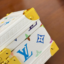 Load image into Gallery viewer, LV TISSUE BOX COVER (MURAKAMI EDITION)
