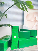 Load image into Gallery viewer, BOTTEGA JENGA
