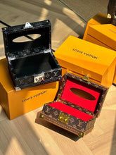 Load image into Gallery viewer, LV TISSUE BOX COVER
