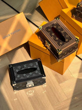 Load image into Gallery viewer, LV TISSUE BOX COVER
