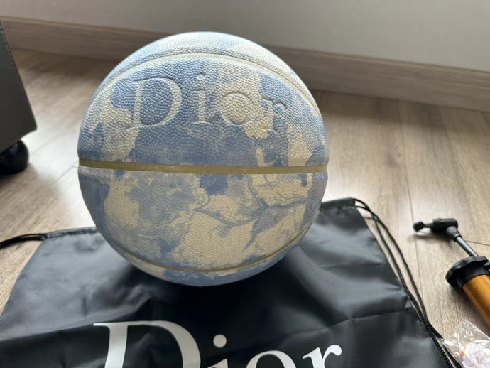 DIOR BASKETBALL