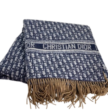 Load image into Gallery viewer, OBLIQUE WOOL THROW BLANKET
