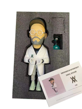 Load image into Gallery viewer, DANIEL ARSHAM FIGURINE AUTHORS SERIES
